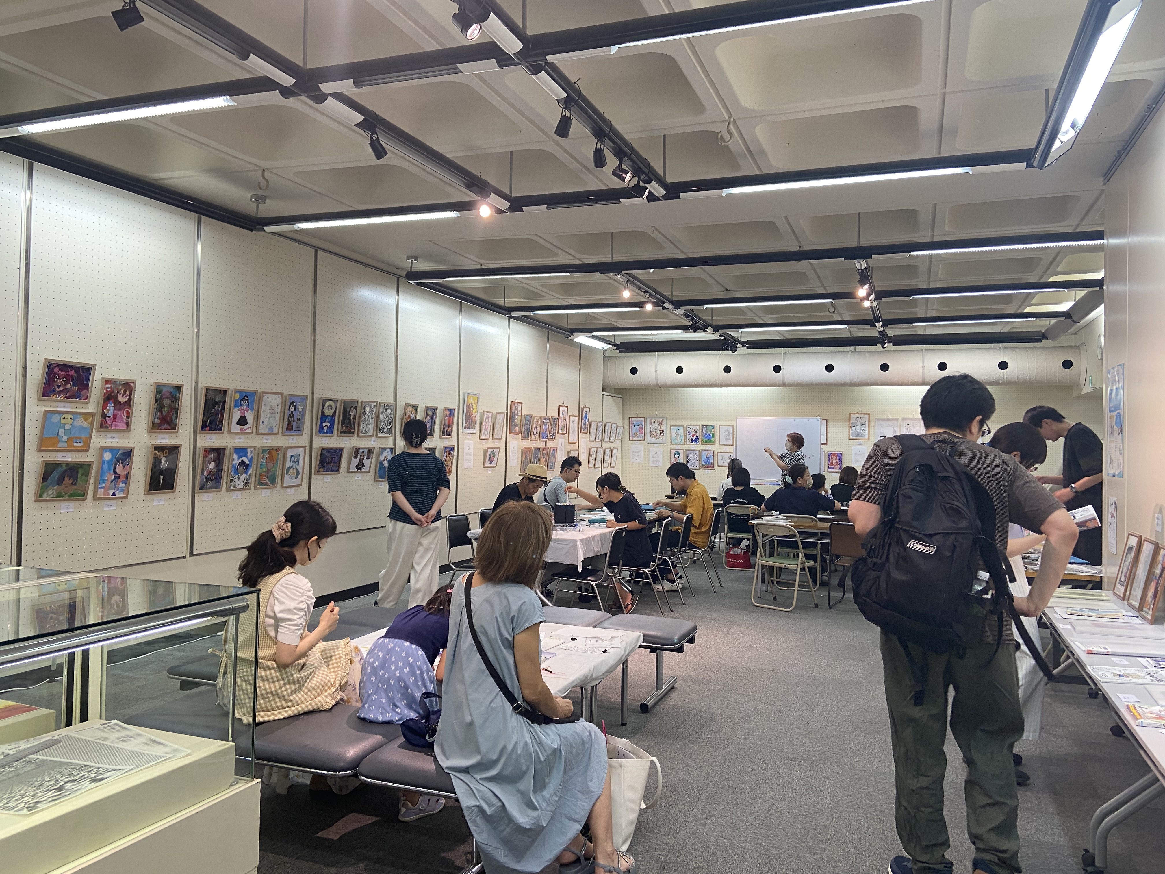 マンガスクール中野の作品展会場の様子